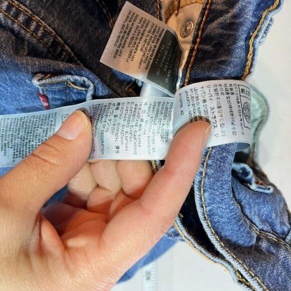 Levi's 505 High-Rise Straight Leg Jeans Blue Denim Light Wash Size 42x30 worn - Picture 7 of 10